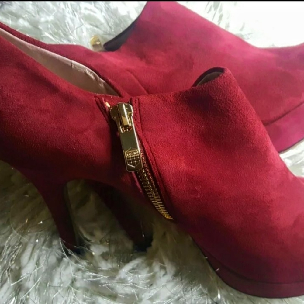 Vince Camuto Suede Bootie